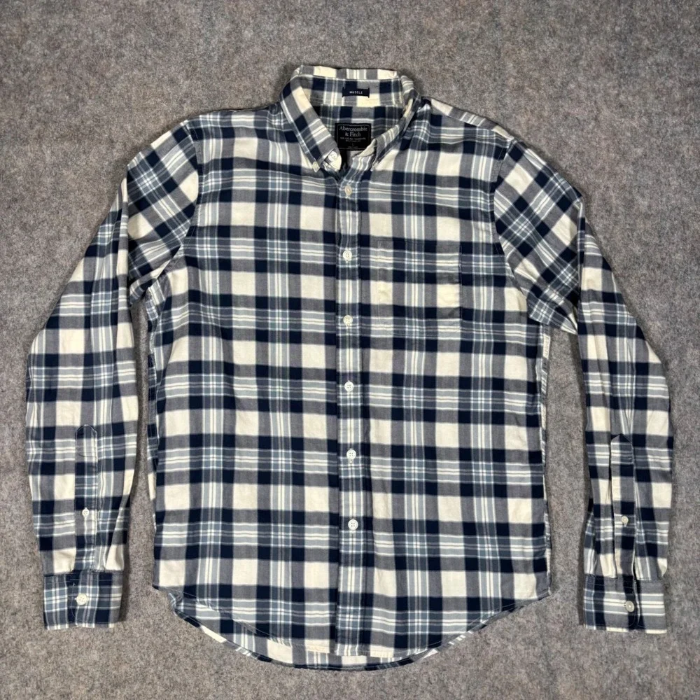 Abercrombie & Fitch Muscle Fit Flannel Mens L Blue White Plaid Button Down Twill
